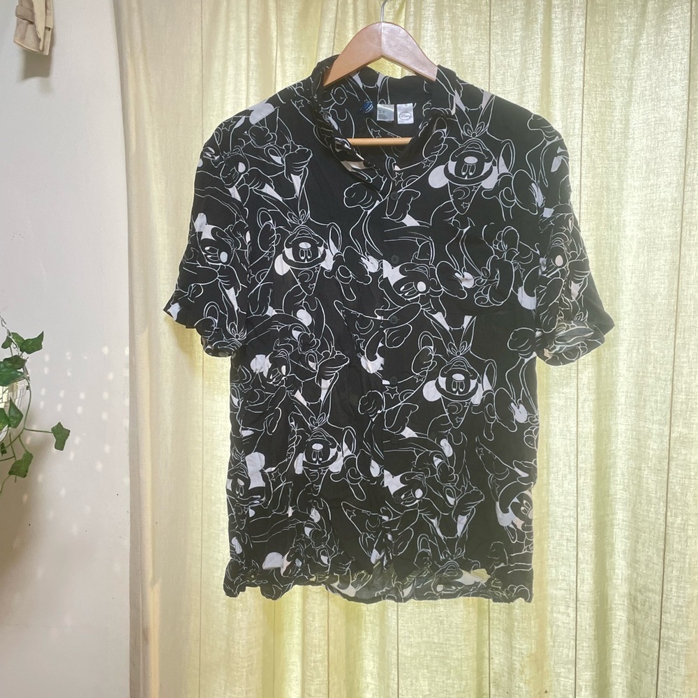 Black and white divided wizard Mickey Mouse button up
